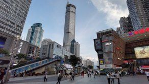 China mantendrá cerrado edificio tras balancearse para realizar inspecciones