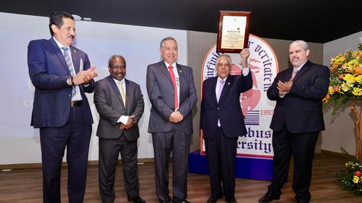 Panamá fortalece su talento médico internacional con acreditación de México