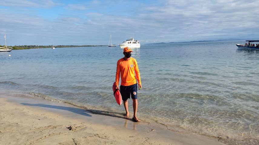 SINAPROC emite aviso por mareas máximas en el Pacífico