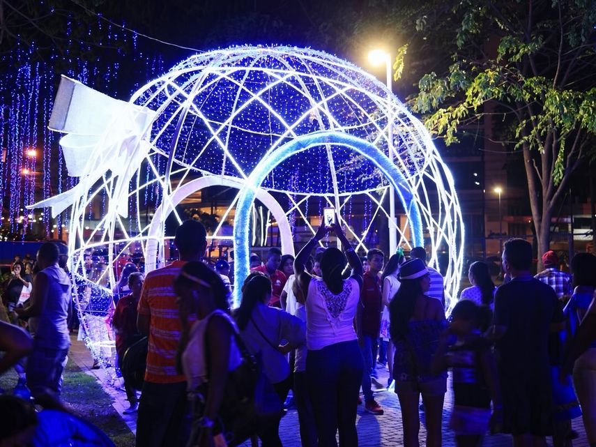 Panamá encenderá su alumbrado navideño el 6 de diciembre en la Cinta Costera