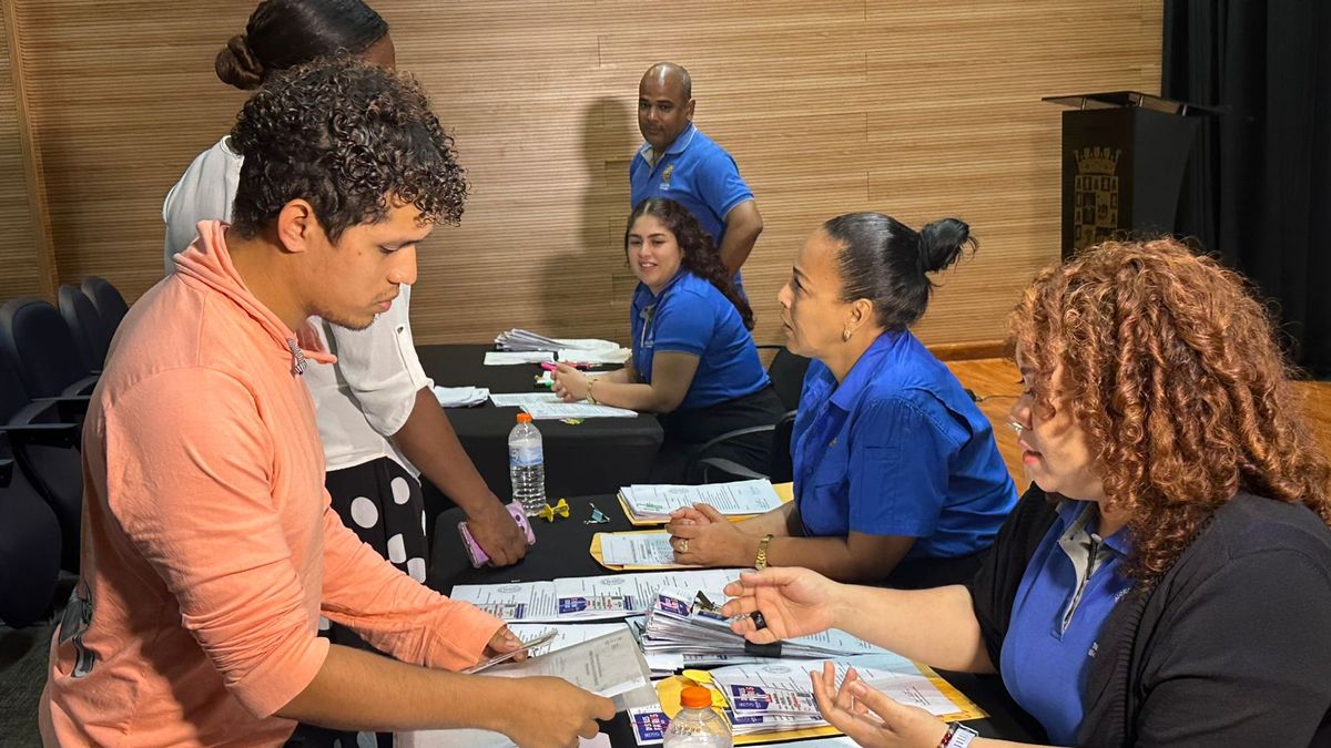 Alcaldía de Panamá entrega 164 permisos para venta en fiestas patrias Alcaldía de Panamá entrega 164 permisos para venta en fiestas patrias