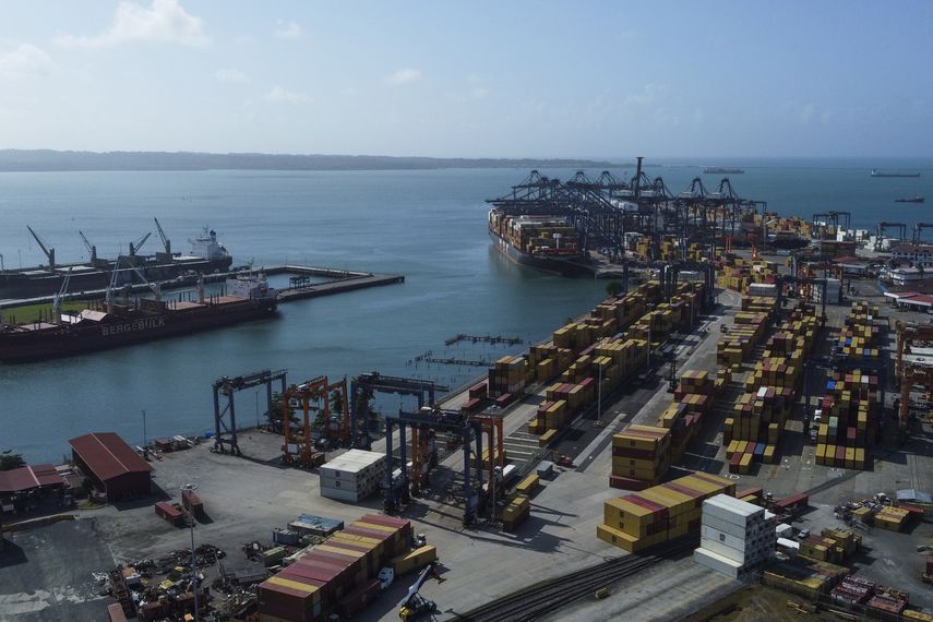 América Latina se prepara para enfrentar la guerra de aranceles de Donald Trump