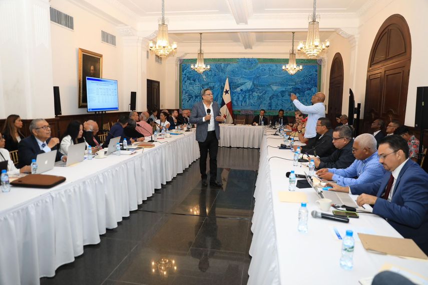 Comienza sustentación de propuestas para salvar la Caja de Seguro Social