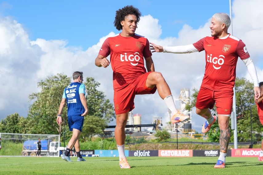 Panamá buscará ante Surinam el liderato del Grupo A en eliminatorias