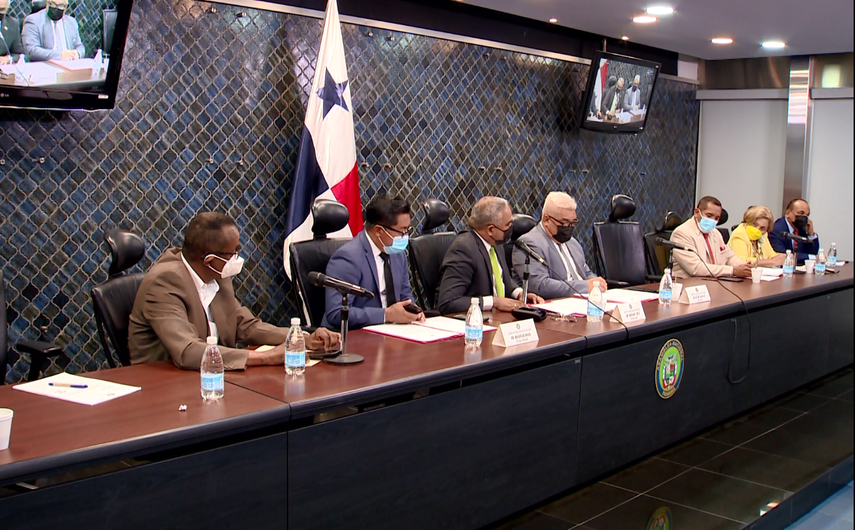 Asamblea Nacional propone compra directa de medicamentos