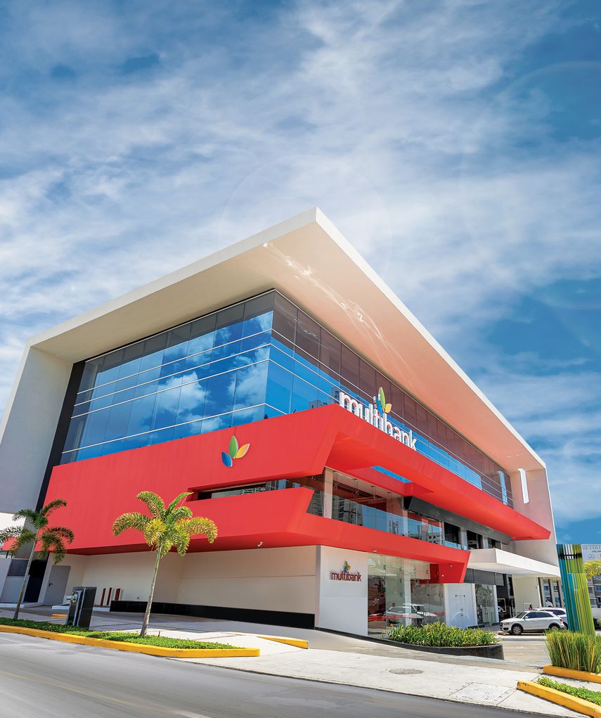 Multibank celebra 35 años construyendo historias reales y proyectando el futuro de Panamá