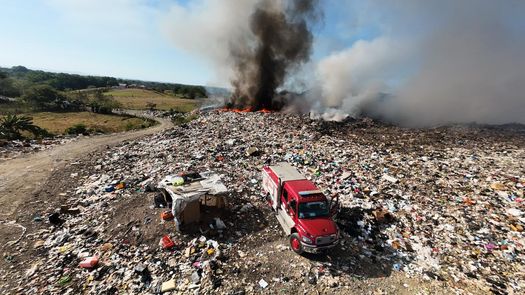 Bomberos señalan crecimineto alarmante en incendios de basura. Bomberos señalan crecimineto alarmante en incendios de basura.