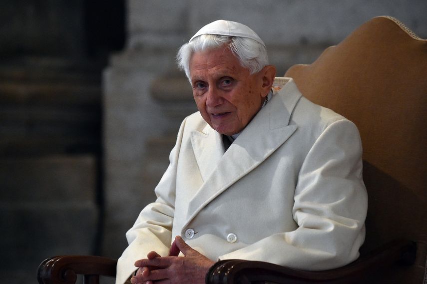 Vaticano defiende la lucha de Benedicto XVI contra los curas