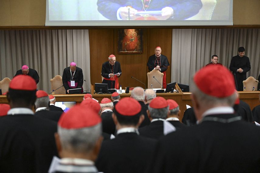 Cardenales deciden fecha del cónclave para elegir al sucesor de Francisco