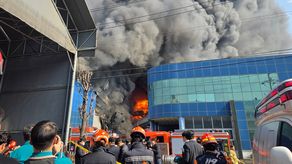 Diez muertos en un incendio en una fábrica de piezas de autos en Corea del Sur