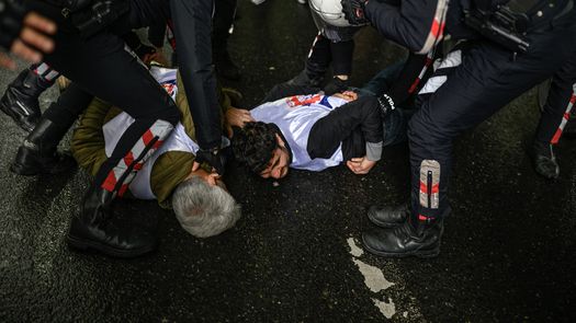 Detenidos enn Turquía en medio de la manifestación. AFP