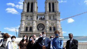 Notre-Dame vuelve a abrir sus puertas en París cerradas desde el incendio
