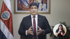 Presidente de Costa Rica suspende negociaciones ante FMI tras protestas