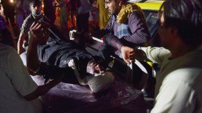 Explosión en aeropuerto de Kabul deja muertos y heridos