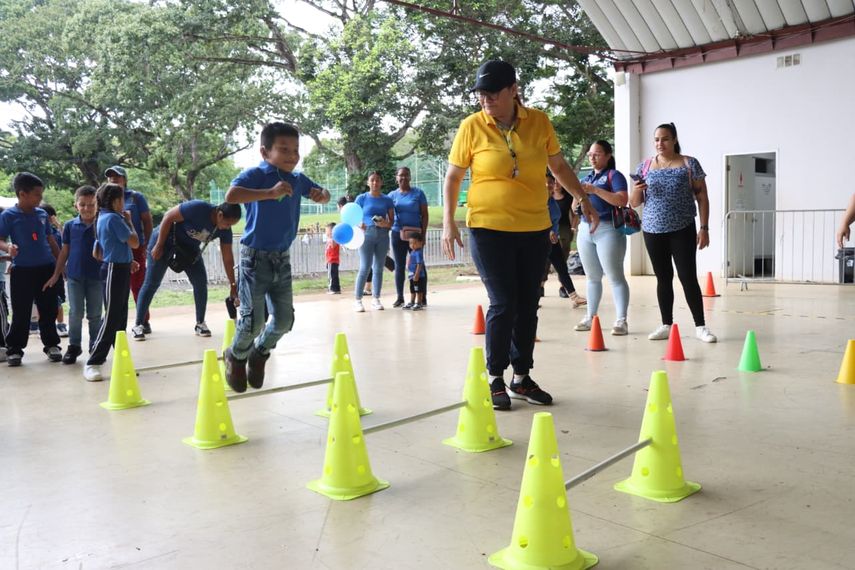 El IPHE fomenta un espacio inclusivo donde el talento y la perseverancia de los estudiantes brillan en cada disciplina. El IPHE fomenta un espacio inclusivo donde el talento y la perseverancia de los estudiantes brillan en cada disciplina.