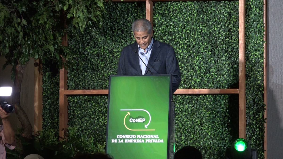 Conep realiza foro internacional sobre minería responsable y empleo