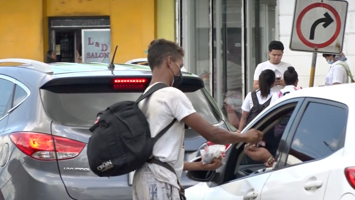 El gobernador de Chiriquí hizo el llamado a la población migrante a respetar las leyes y decretos de Panamá evitando realizar prácticas que no les corresponde durante su tránsito por la provincia.