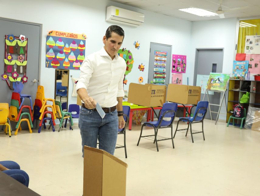 El precandidato presidencial por Cambio Democrático