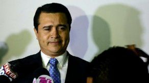 Juez de EEUU condena a cadena perpetua al hermano del presidente de Honduras