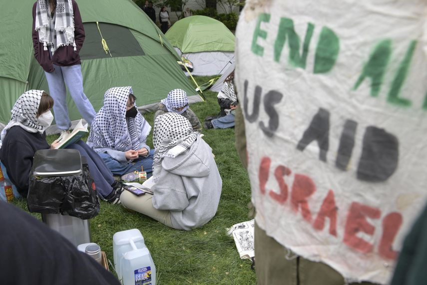 Estudiantes contra la guerra en Gaza se reafirman en campus de EE.UU. Estudiantes contra la guerra en Gaza se reafirman en campus de EE.UU.