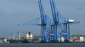 Mulino anuncia revisión de la adquisición de los puertos de Panamá por parte de BlackRock