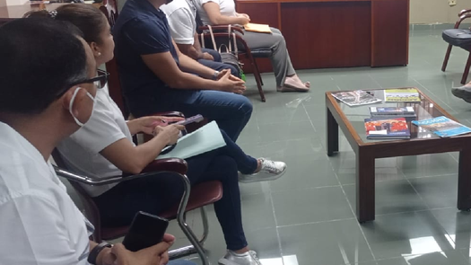 Propietarios de farmacias en Chiriquí realizan acercamiento con autoridades