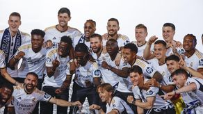 El Real Madrid celebra el decimoquinto título y despide a Kroos