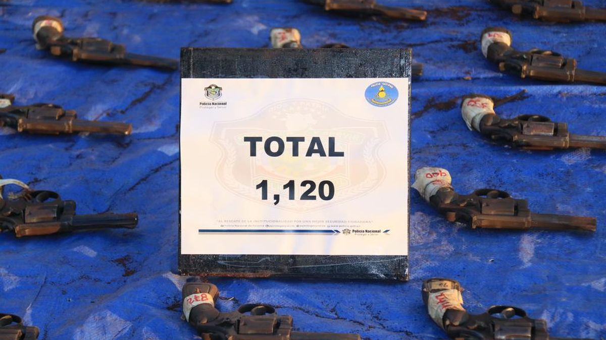 Policía Nacional : 1,120 Armas De Fuego, Decomisadas Y Destruidas