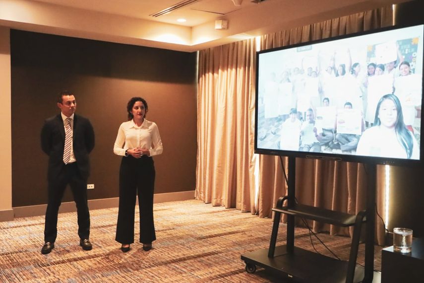 El Ministerio de Educación asegura que Ester es el punto de encuentro digital para docentes y estudiantes del sistema educativo panameño. El Ministerio de Educación asegura que Ester es el punto de encuentro digital para docentes y estudiantes del sistema educativo panameño. 