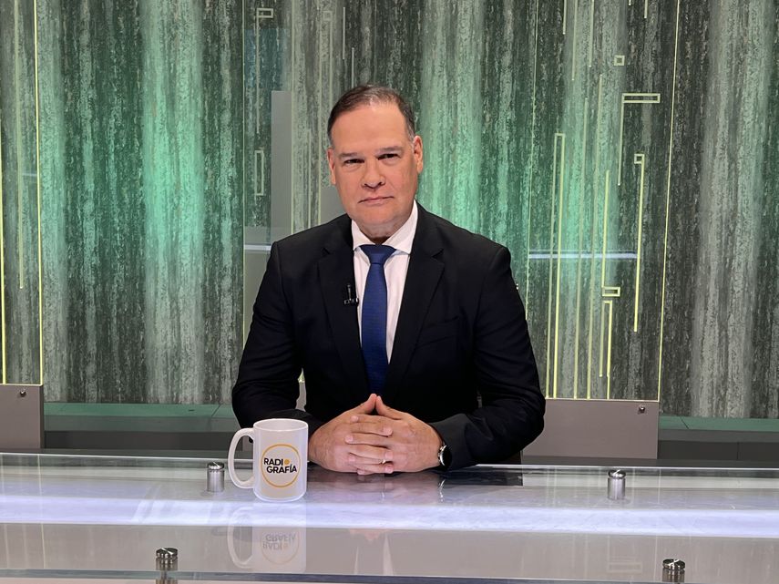 Pedro Miguel González: Mulino quiere violar la Constitución y copiar a Milei y Bukele