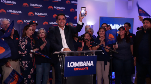 Ricardo Lombana oficializa candidatura presidencial por MOCA