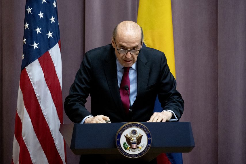 Canciller de Colombia pide excusas por decirnos departamento