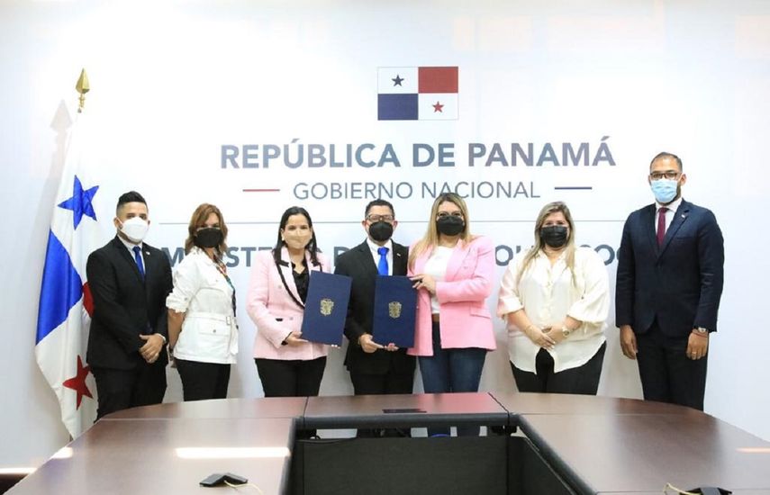 MIDES y MITRADEL firman convenio para Empleo Solidario