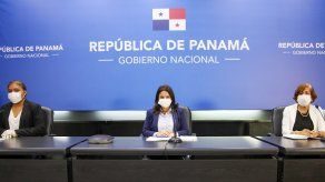 Ministra del MEDUCA se defiende de difamaciones y ataques