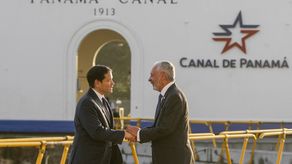 Canal de Panamá y Marina de EE.UU. colaborarán para priorizar sus buques
