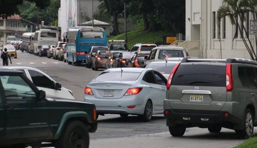 En Panamá el costo del combustible golpea el bolsillo de los panameños sobre todo por los tranques. En Panamá el costo del combustible golpea el bolsillo de los panameños sobre todo por los tranques.