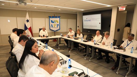 Los planes para desarrollar la infraestructura logística del país, así como la presentación de proyectos adicionales para aprovechar las ventajas geográficas panameñas fueron discutidos ayer durante la cuarta sesión ordinaria del Gabinete Logístico, dirigida por el presidente de la República, José Raúl Mulino.