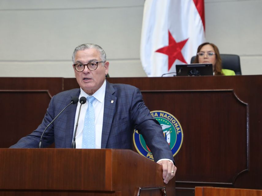 El contralor Anel Flores ha puesto controles sobre las planillas de los diputados. El contralor Anel Flores ha puesto controles sobre las planillas de los diputados.