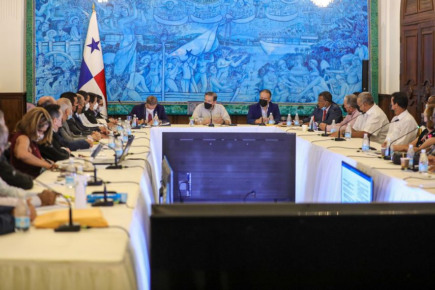 El presidente de la República, Laurentino Cortizo, llevó a cabo una reunión de trabajo con la delegación de las fuerzas vivas de Barú, provincia de Chiriquí.