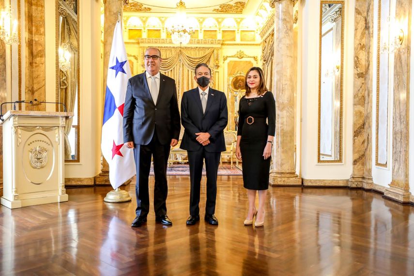 Presidente Cortizo Nito Cohen recibe cartas credenciales de nuevos embajadores. | Foto: Ministerio de la Presidencia