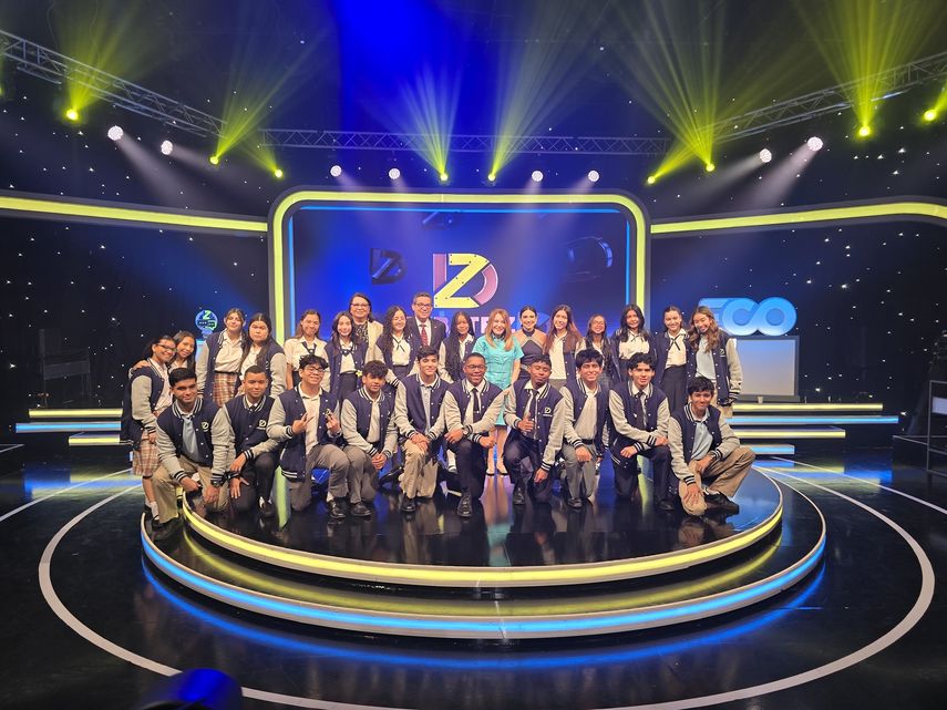 Debate Z: The Oxford School avanza a la gran final.