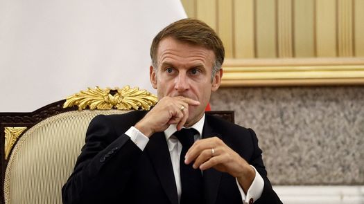 Bajo presión, Macron admite fallos en gestión de disturbios en Francia