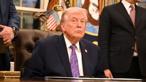 Trump dice que campaña de presión sobre Venezuela trata sobre muchas cosas