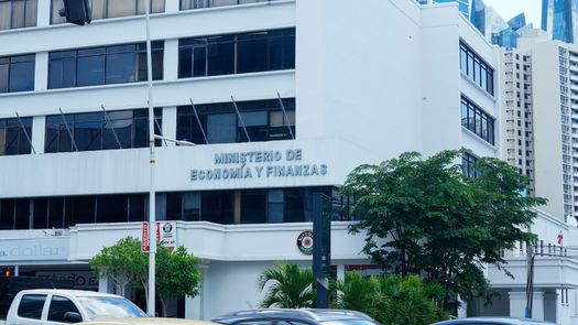 Presidente José Raúl Mulino nombró a director de Bienes Aprendidos del MEF.