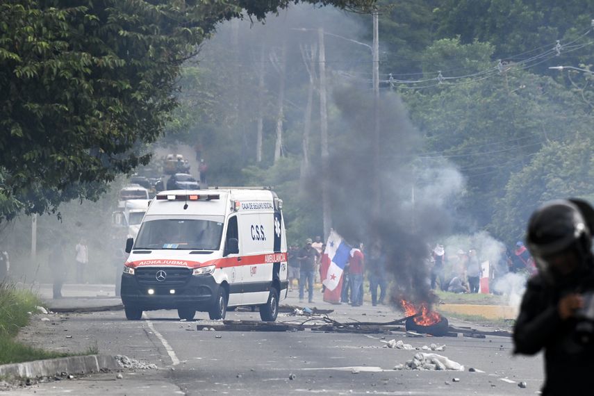 Hoy en Consejo de Gabinete analizarán el tema de las protestas, anunció el ministro de MiAmbiente, Milciades Concepción. El Consejo está pautado a las 3 de la tarde. Hoy en Consejo de Gabinete analizarán el tema de las protestas, anunció el ministro de MiAmbiente, Milciades Concepción. El Consejo está pautado a las 3 de la tarde.