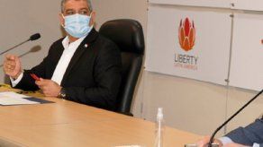 Ministro Sucre reitera opciones académicas para técnicos laboratoristas