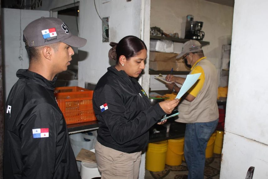 Migración deporta otro lote de colombianos