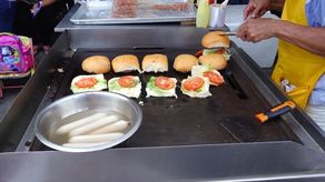 El coordinador de los operativos de saneamiento ambiental y bioseguridad del Minsa informó que los expedientes levantados a los portadores de identificaciones fraudulentas constituyen un delito contra la salud pública. &nbsp;