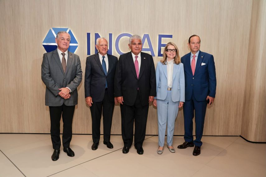 Ifarhu e Incae firman convenio para garantizar una educación transformadora