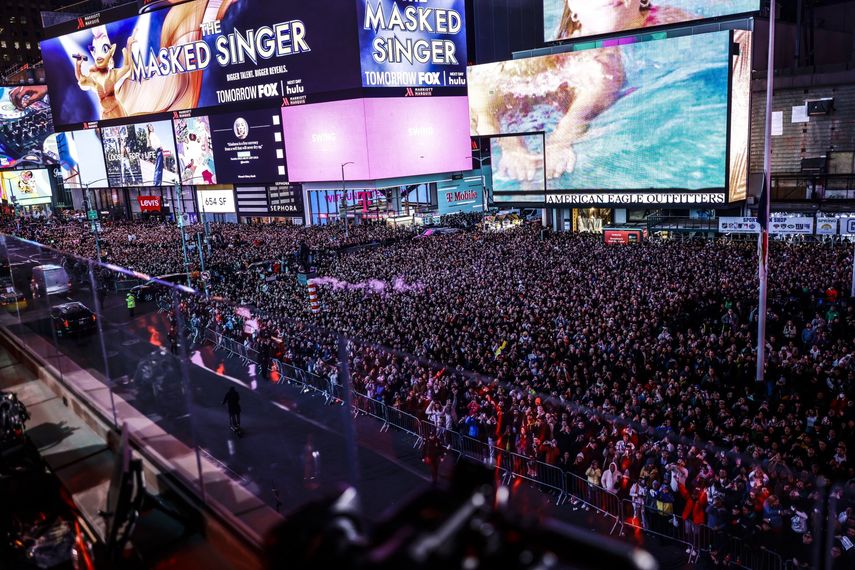 Concierto de Shakira desde Times Square tendrá especial en ViX. Concierto de Shakira desde Times Square tendrá especial en ViX.